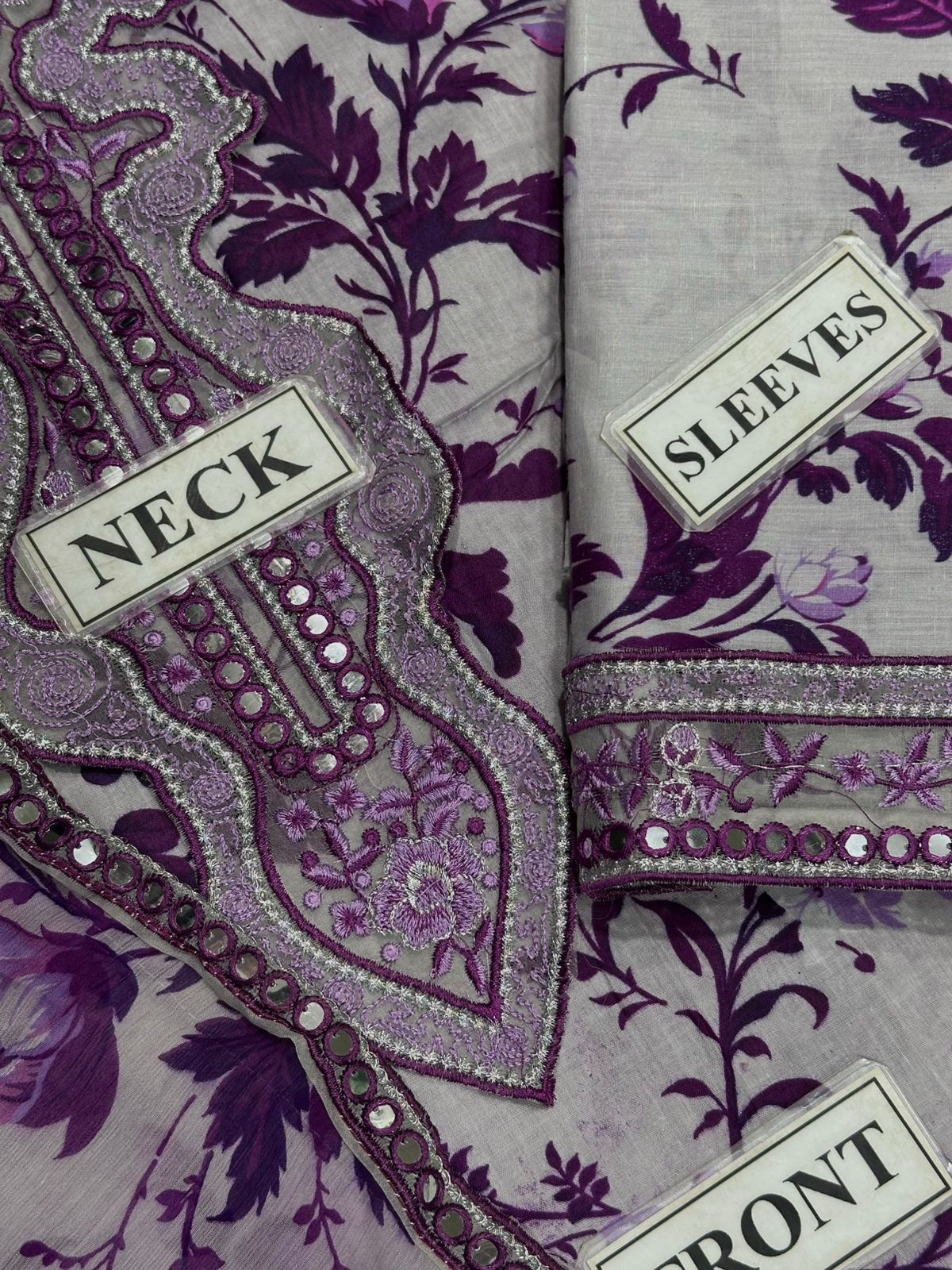 BRAND: ANEELA'S LAWN UNSTITCH 3PC - Image 2
